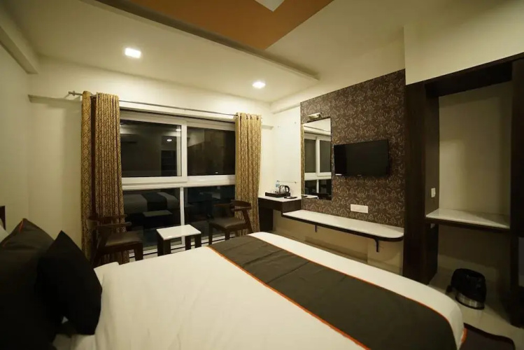 Ramji's Residency by OYO Rooms