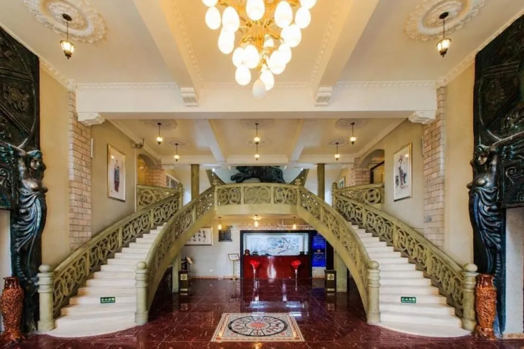Meishen Palace Castle Spa