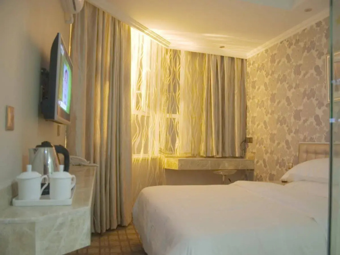 Yi Jia City Hotel