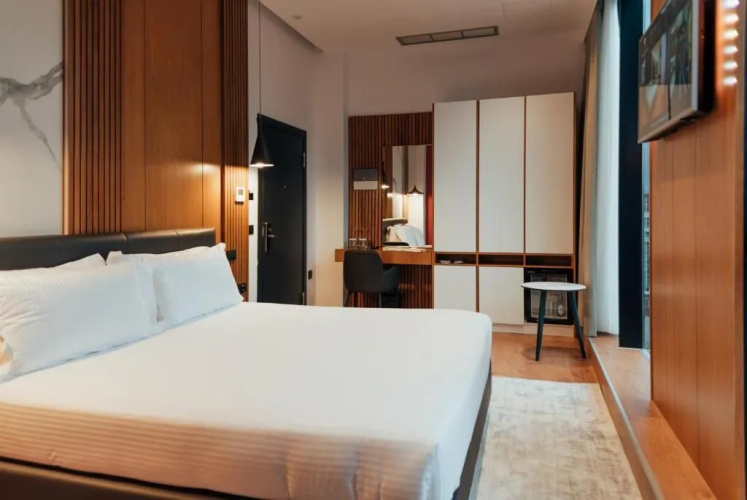 Black Diamond Hotel