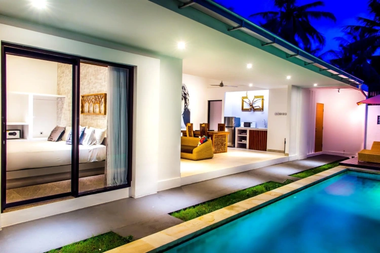 2 Bedrooms Villa