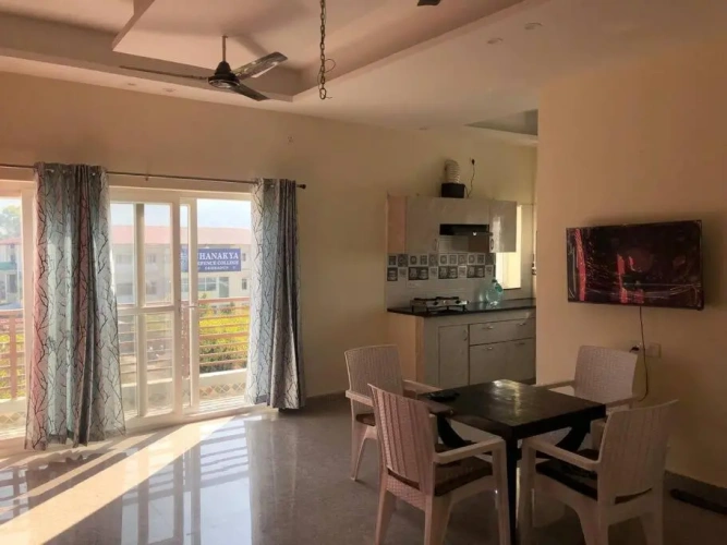 2 Bedrooms Apartment