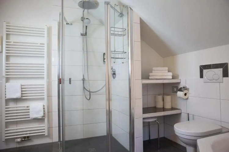 2 Bedrooms Cottage
