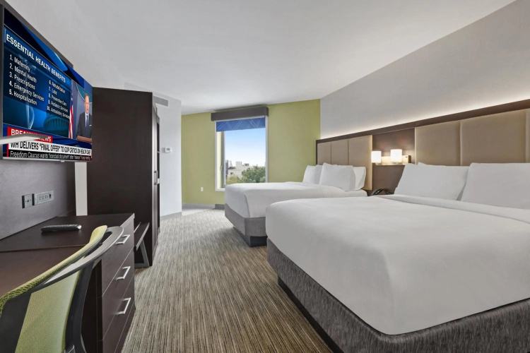 Hotel 1200