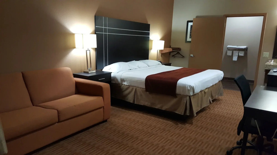 Executive Inn and Suites