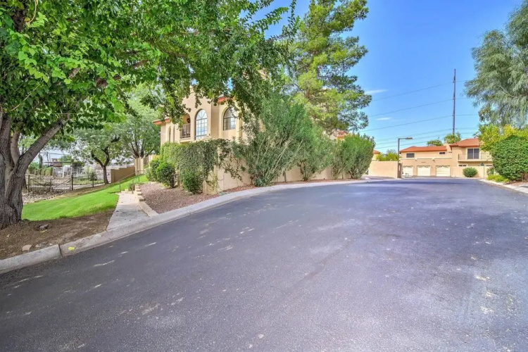 North Phoenix Gem w/ Courtyard & Pool Access