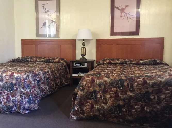 Falls Motel