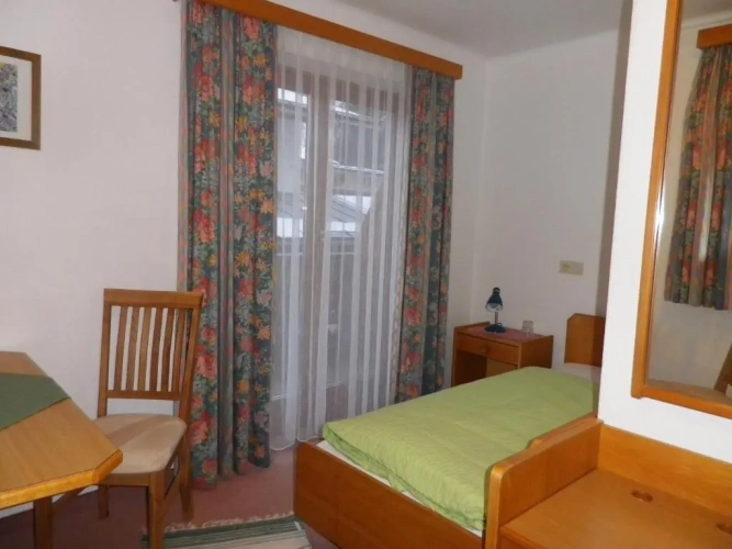 Standard Triple room with balcony