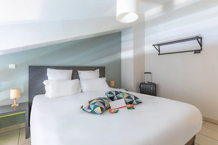 1 Bedroom Apartment with balcony