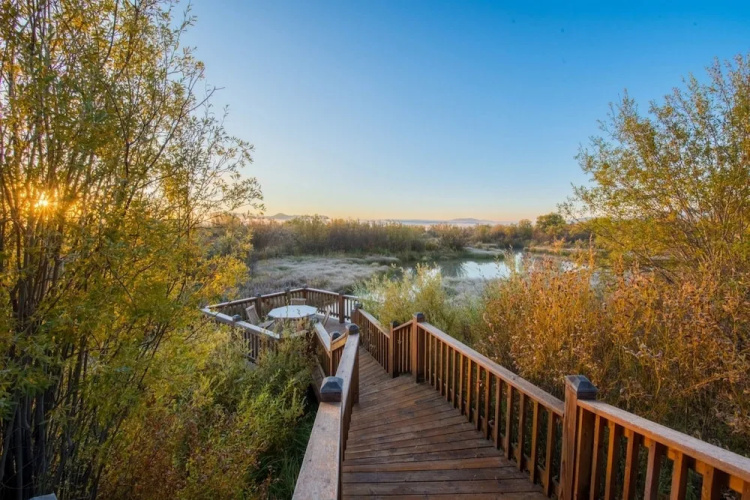 Abode at Swinging Bridge