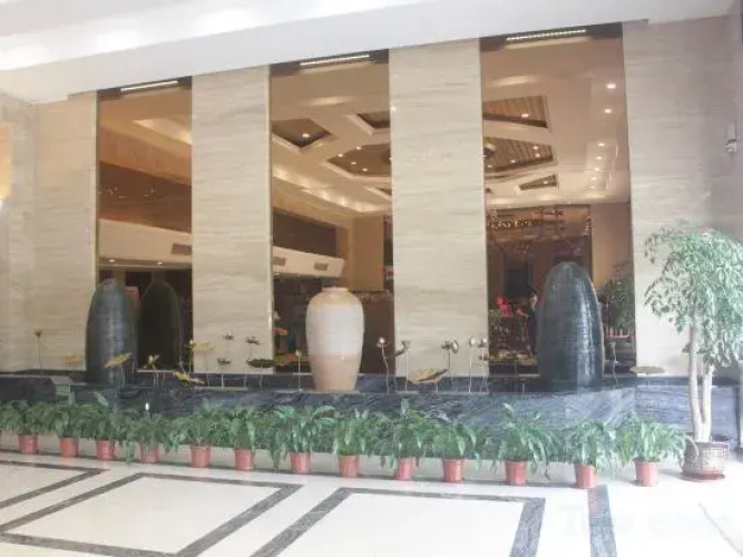 Boying Business Hotel