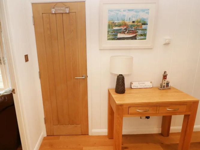 1 Miller's Island, Looe