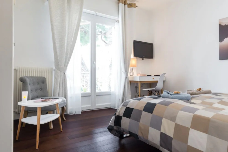 Cannes City B&B