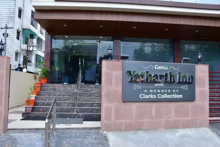 Yatharth Inn