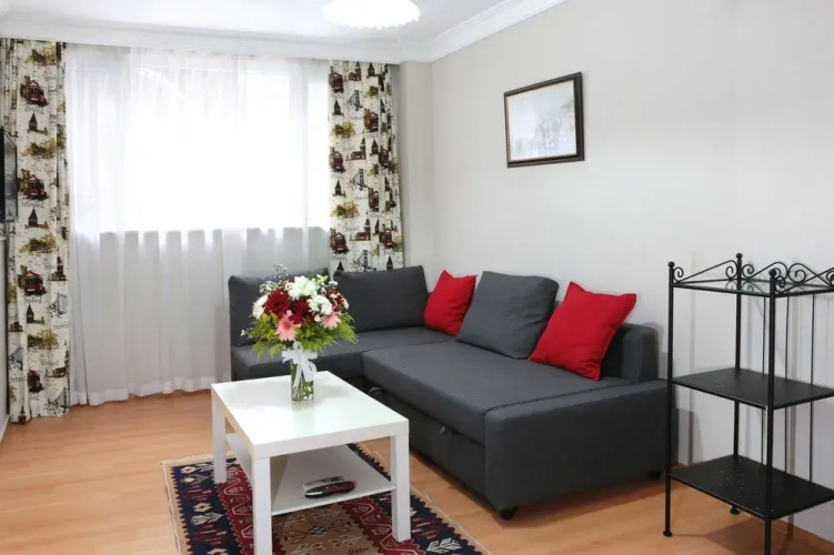 Ekim Apartments