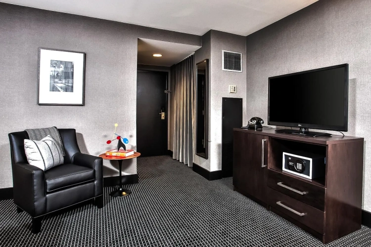 Double Parlor Suite