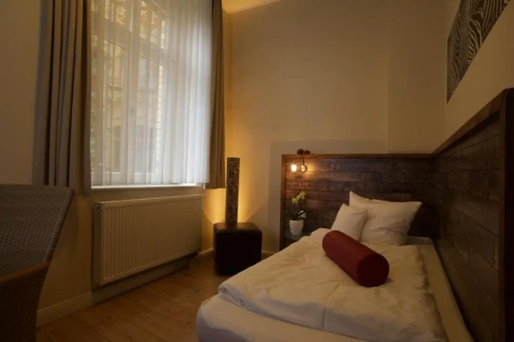 Standard Single room