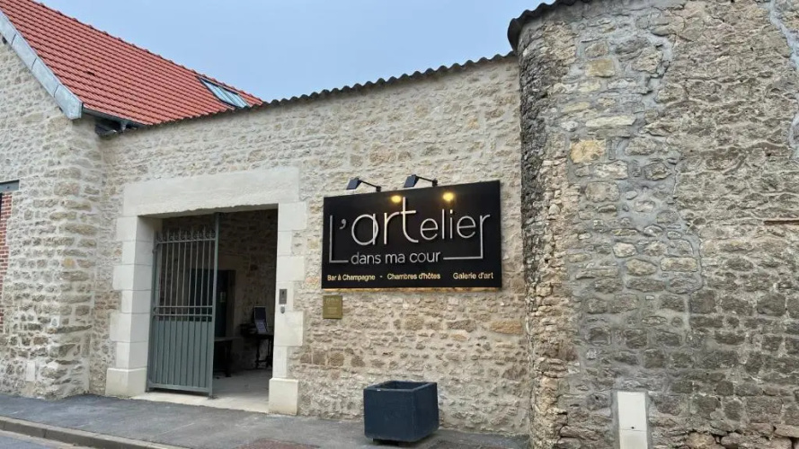L Artelier Dans Ma Cour