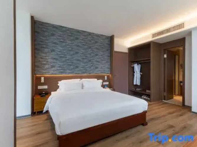 1 Bedroom Executive Suite with sea view