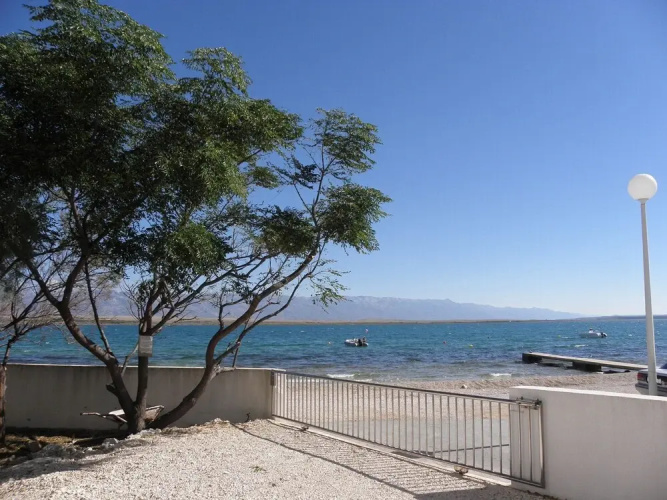 Stjepan- 10 m From Beach - A1 Prizemlje Desno