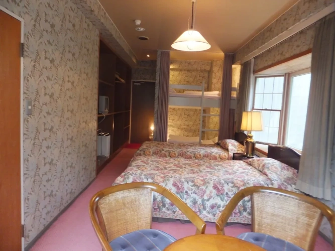 Standard Triple room