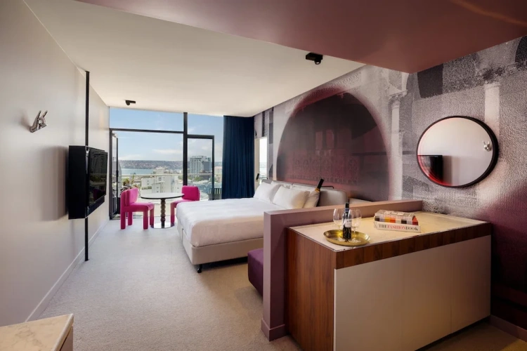 Double Suite with balcony and with harbour view