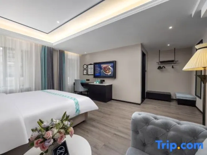 Deluxe Double room with view