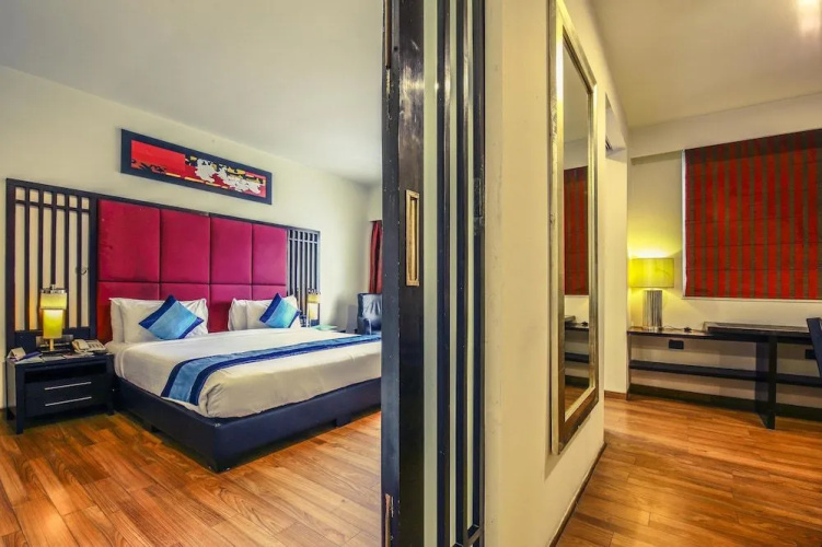 Ebony Boutique Hotel