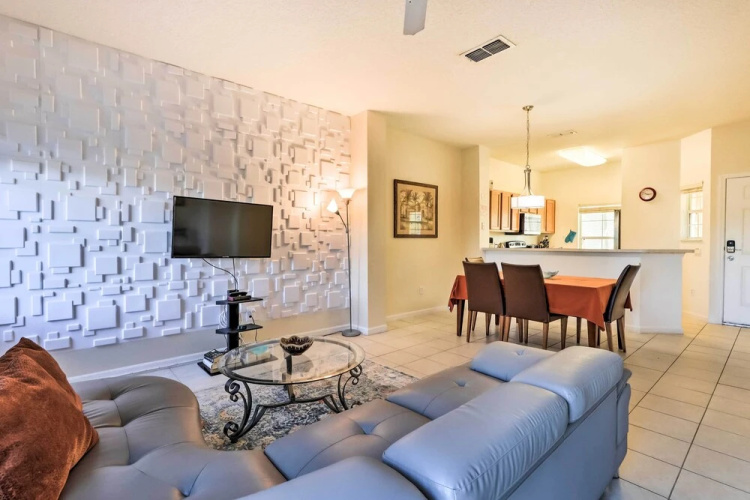 3 BR Townhome Pool Sleeps 8 - FLH 664