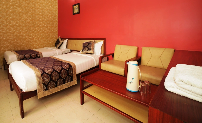 Standard Triple room