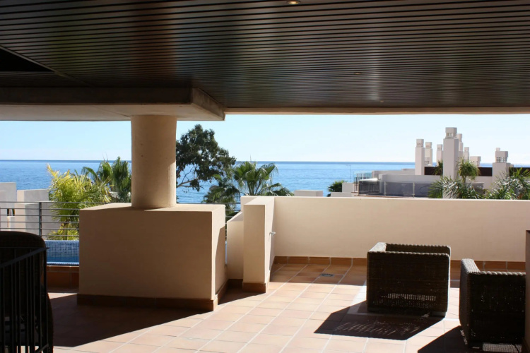 125 - Beach apartment - Private pool