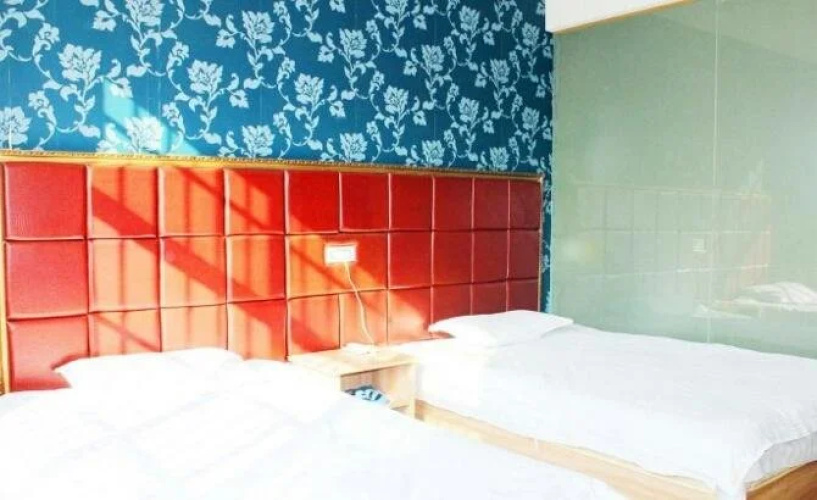Junyi Business Inn