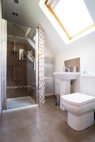 Limavady Cherry Tree Apartment, Sleeps 2 & Parking