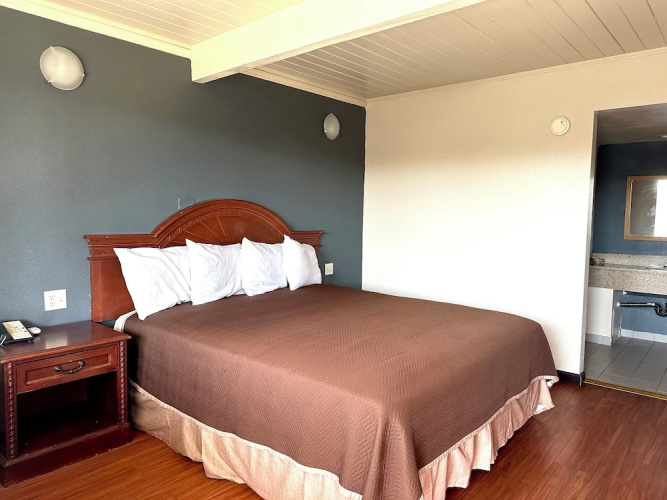 Regency Inn Fresno