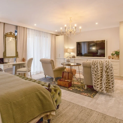 Luxury Apartment