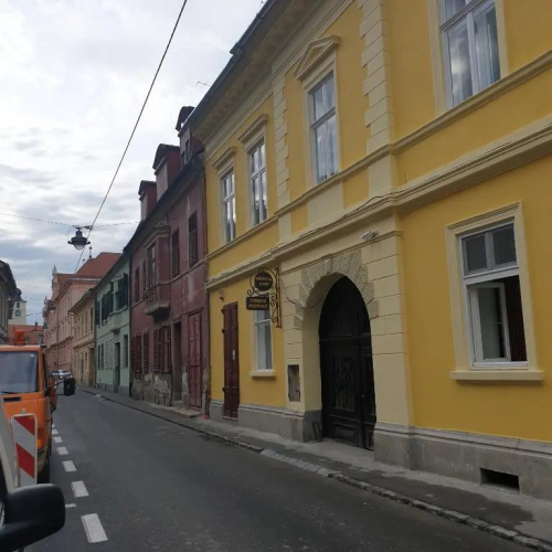 Petri Apartament