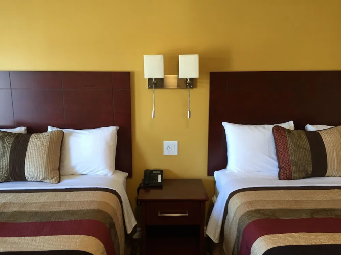 Fox Motor Inn