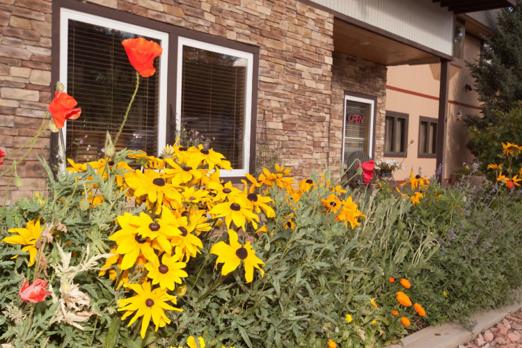 Valley Hi Motel - Near Winter Park Visitor Center