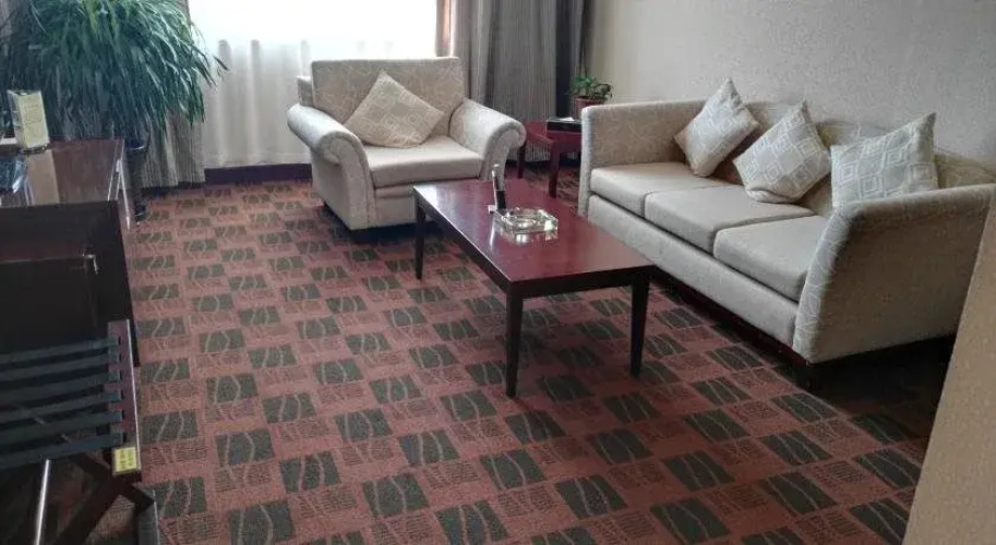 Wuyang Holiday Hotel