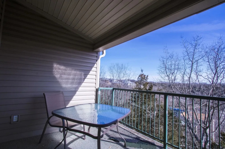 Overlook Grove - 2 Br Condo