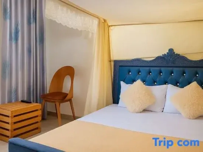 Standard Single room with balcony and with city view