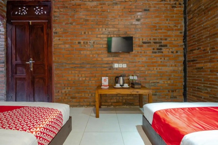 SPOT ON 1931 Kampung Osing Inn