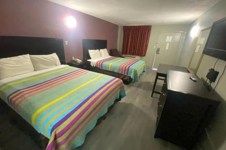 Diamond Inn
