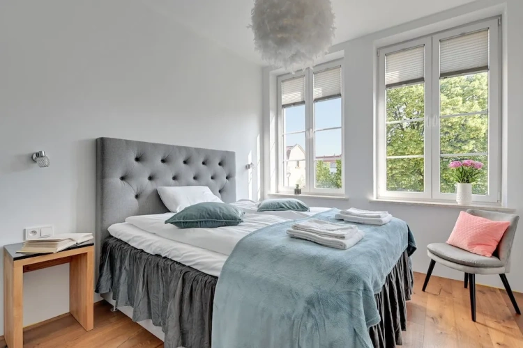3 Bedrooms Apartment