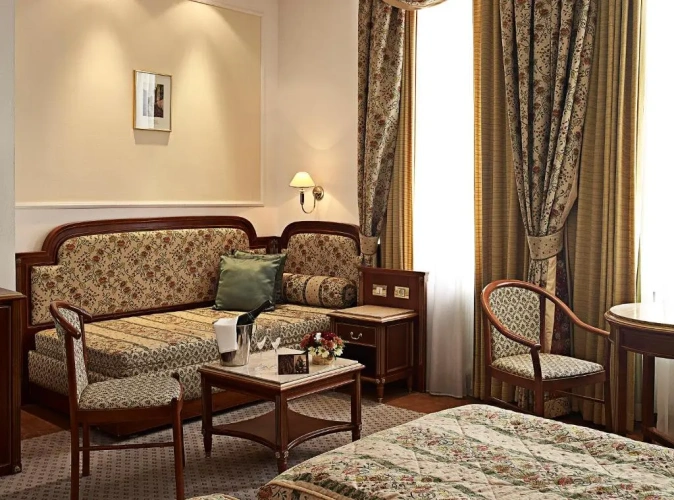 Triple room