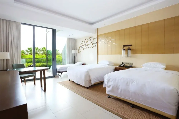 Standard Quadruple room with balcony