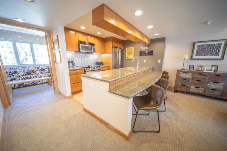 2 Bedrooms Premier room with balcony and with mountain view