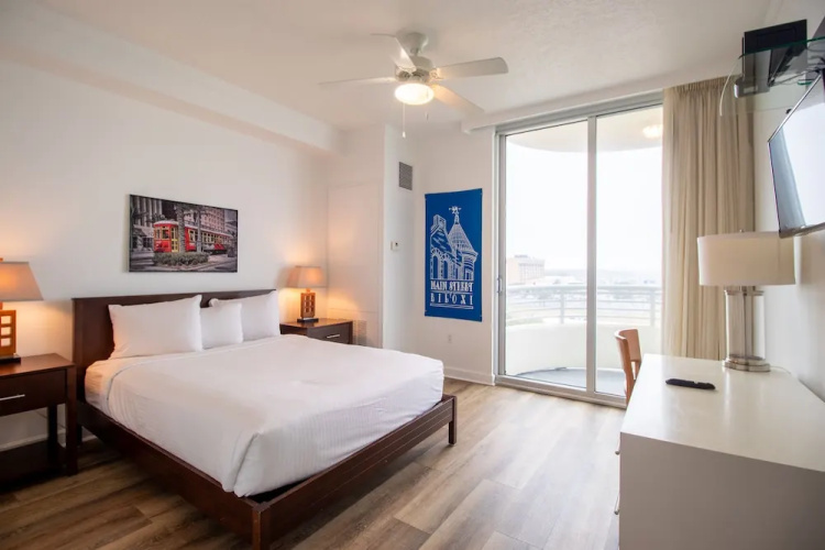 Ocean Club 607