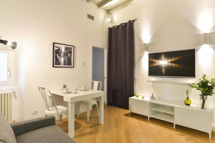 Pantheon Apartments
