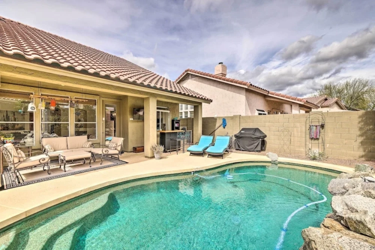4 Bedrooms Cottage